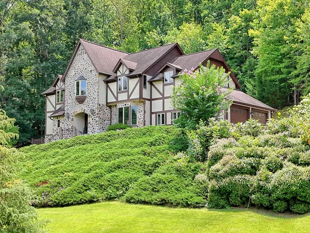 $649,900 | 251 Quail Cove Lane, Brasstown, NC 28902