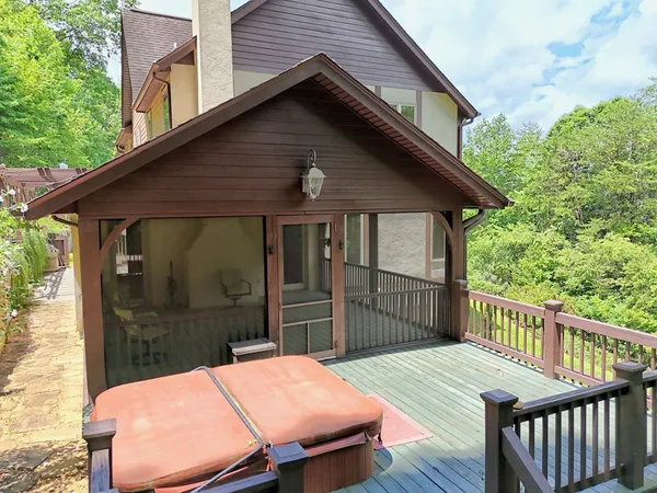 $624,900 | 251 Quail Cove Lane, Brasstown, NC 28902