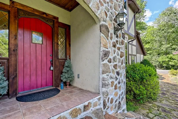 $624,900 | 251 Quail Cove Lane, Brasstown, NC 28902