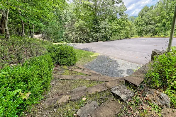 $624,900 | 251 Quail Cove Lane, Brasstown, NC 28902