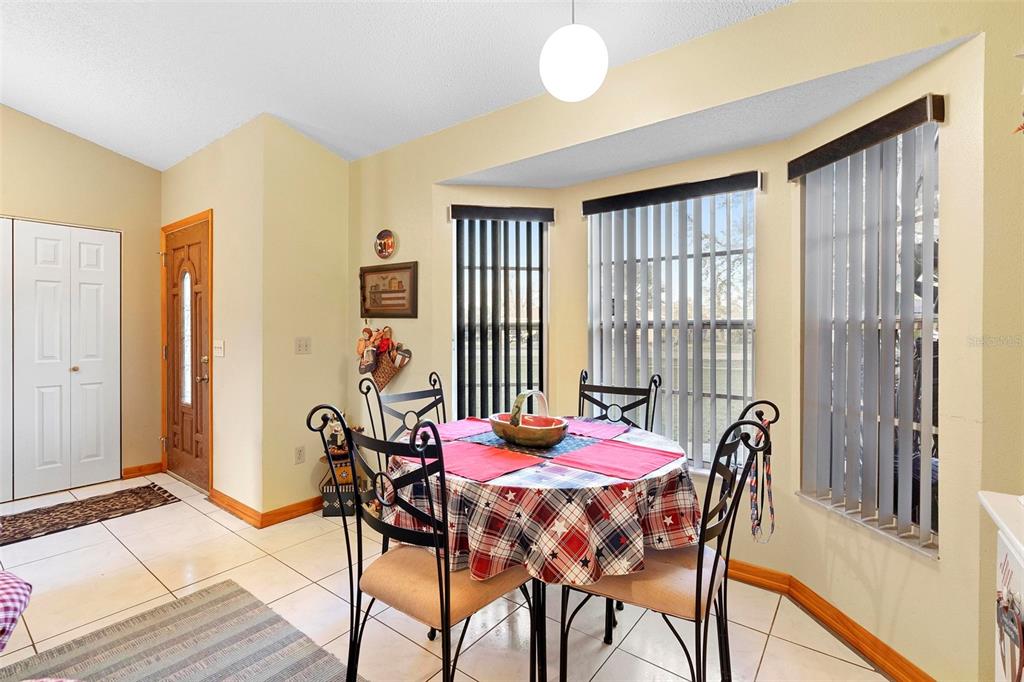 2573 Delaware Road Deltona, FL 32738 - Photo 20 of 31 breakfast nook