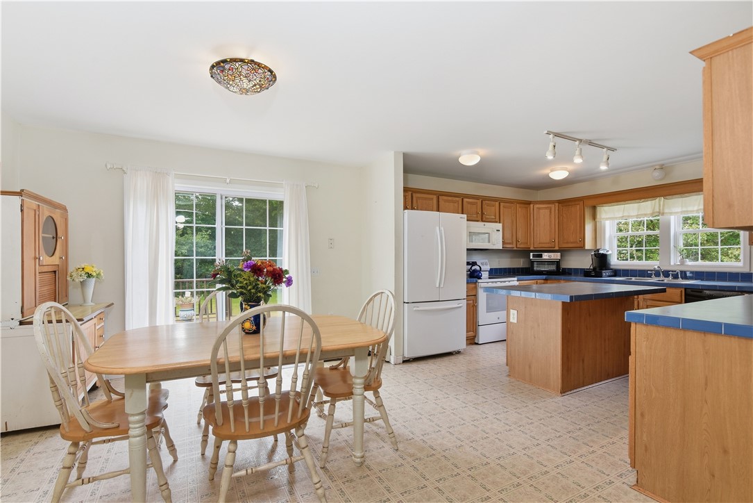 2037 Crandall Road Tiverton, RI 02878 - Photo 8 of 48 Gallery Image 8