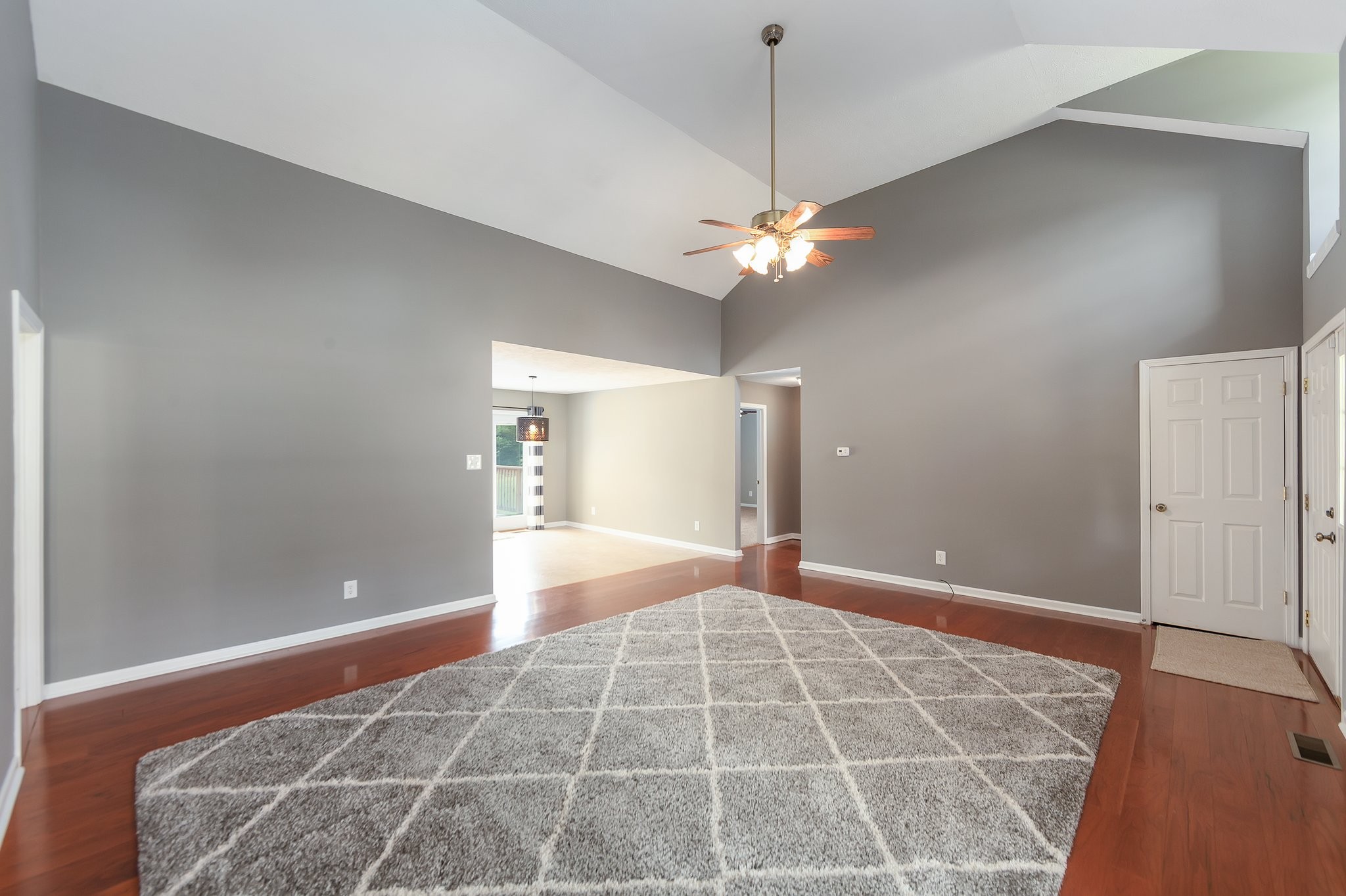 693 Post Oak Road Camden, TN 38320 - Photo 5 of 29 Gallery Image 5