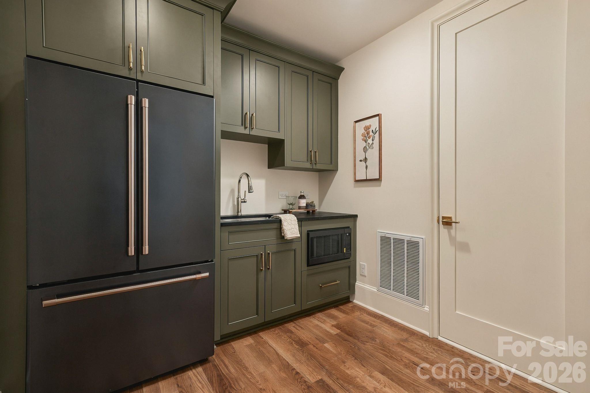 122 Lansdowne Road Charlotte, NC 28270 - Photo 40 of 44 Gallery Image 40