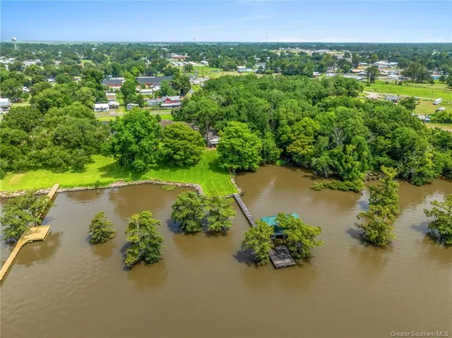 $545,000 | 710 1st Street, Lake Arthur, LA 70549