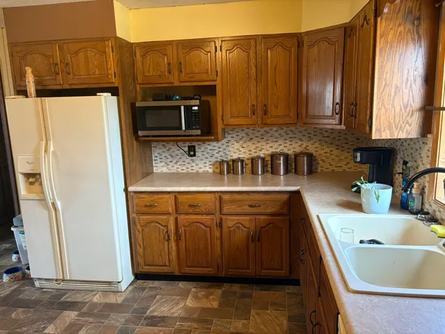 $79,900 | 804 East Clark Street, West Frankfort, IL 62896