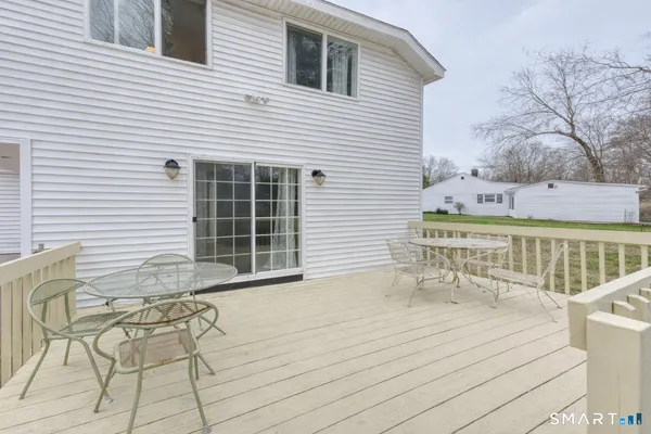 $365,000 | 40 Cottage Grove Circle, Bloomfield, CT 06002