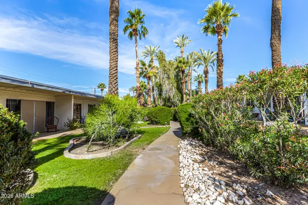 $319,900 | 1441 East Maryland Avenue, Unit 10, Phoenix, AZ 85014