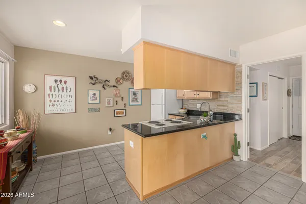 $319,900 | 1441 East Maryland Avenue, Unit 10, Phoenix, AZ 85014