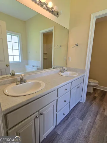 $290,000 | 2411 Riverside Drive, Valdosta, GA 31602