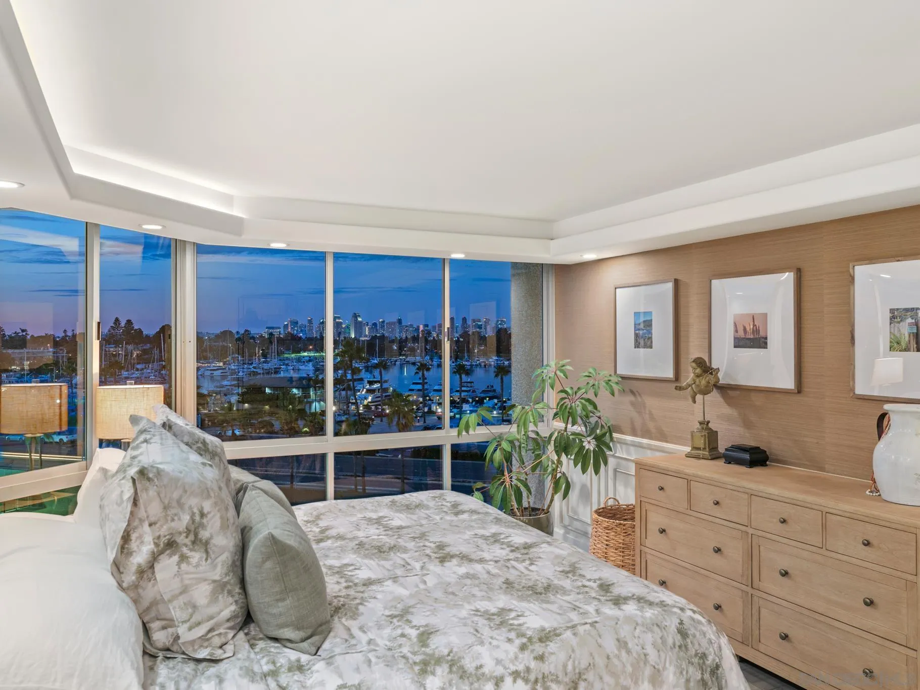 1750 Avenida Del Mundo, Unit 404 Coronado, CA 92118 - Photo 29 of 55