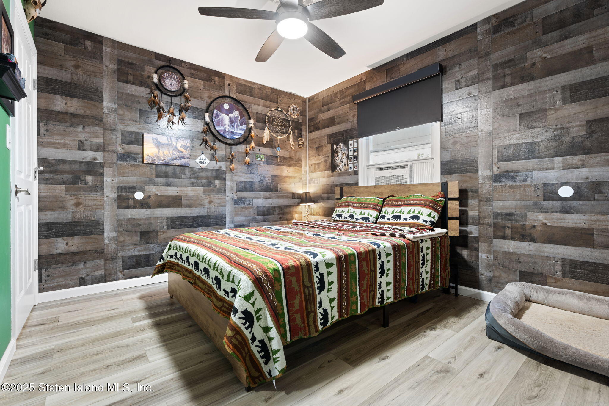 20 Helene Court Staten Island, NY 10309 - Photo 22 of 31 Apratment bedroom