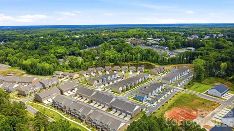 $380,000 | 5500 Kinsbridge Drive, Mint Hill, NC 28227