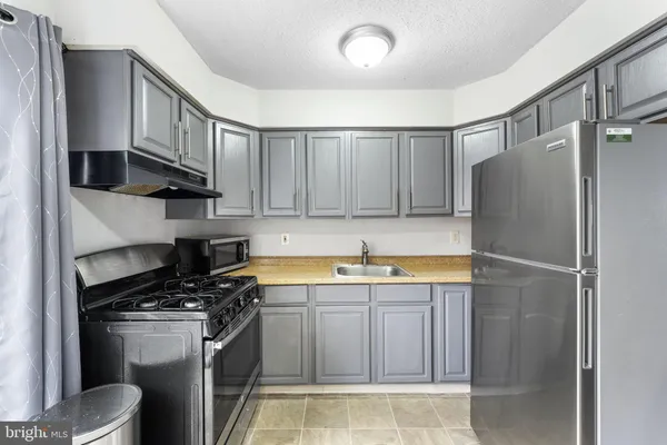 $1,700 | 325 East 13th Street, Wilmington, DE 19801