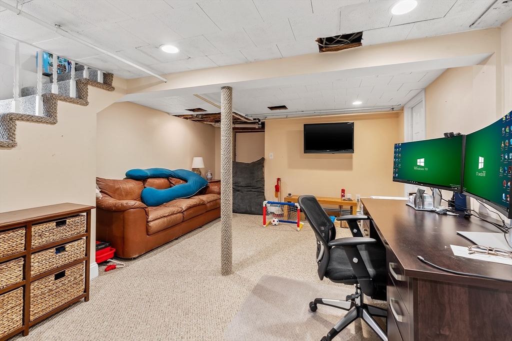 9 Chapman Road Wakefield, MA 01880 - Photo 21 of 34