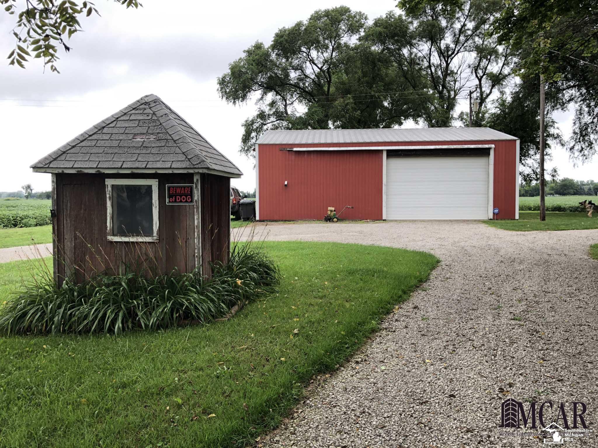 8930 Ostrander Road Maybee, MI 48159 - Photo 4 of 44