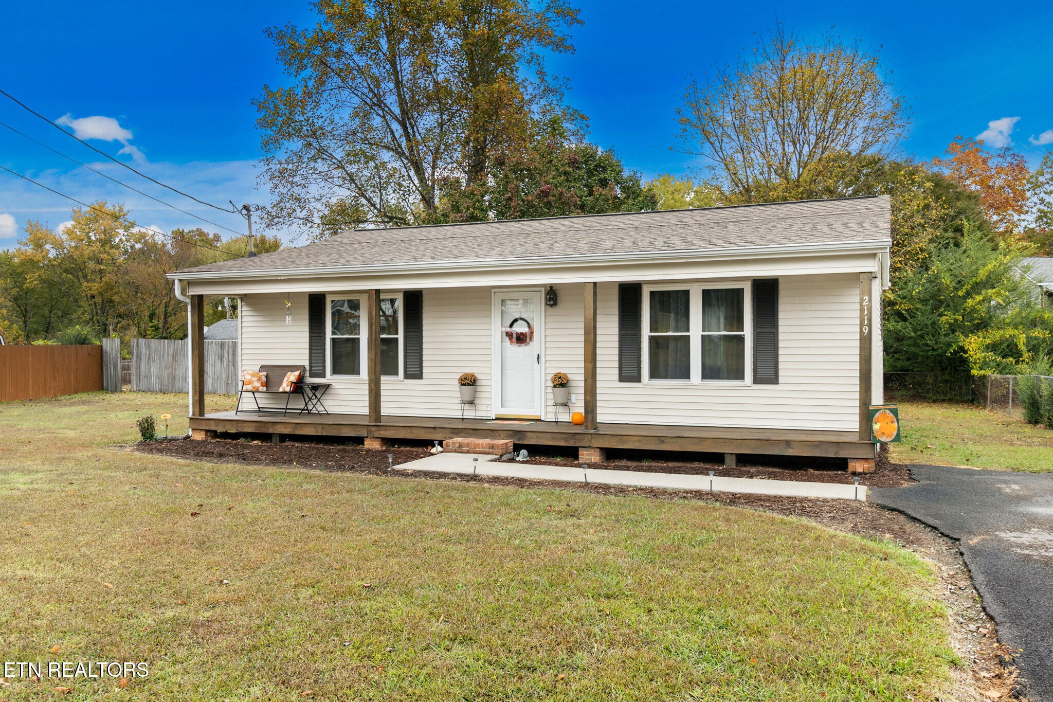 2119 Spring Meadow Lane Southeast Cleveland, TN 37311 - Photo 3 of 18