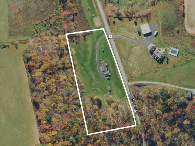 $327,500 | 552 County Hwy Mount, Mount Upton, NY 13809