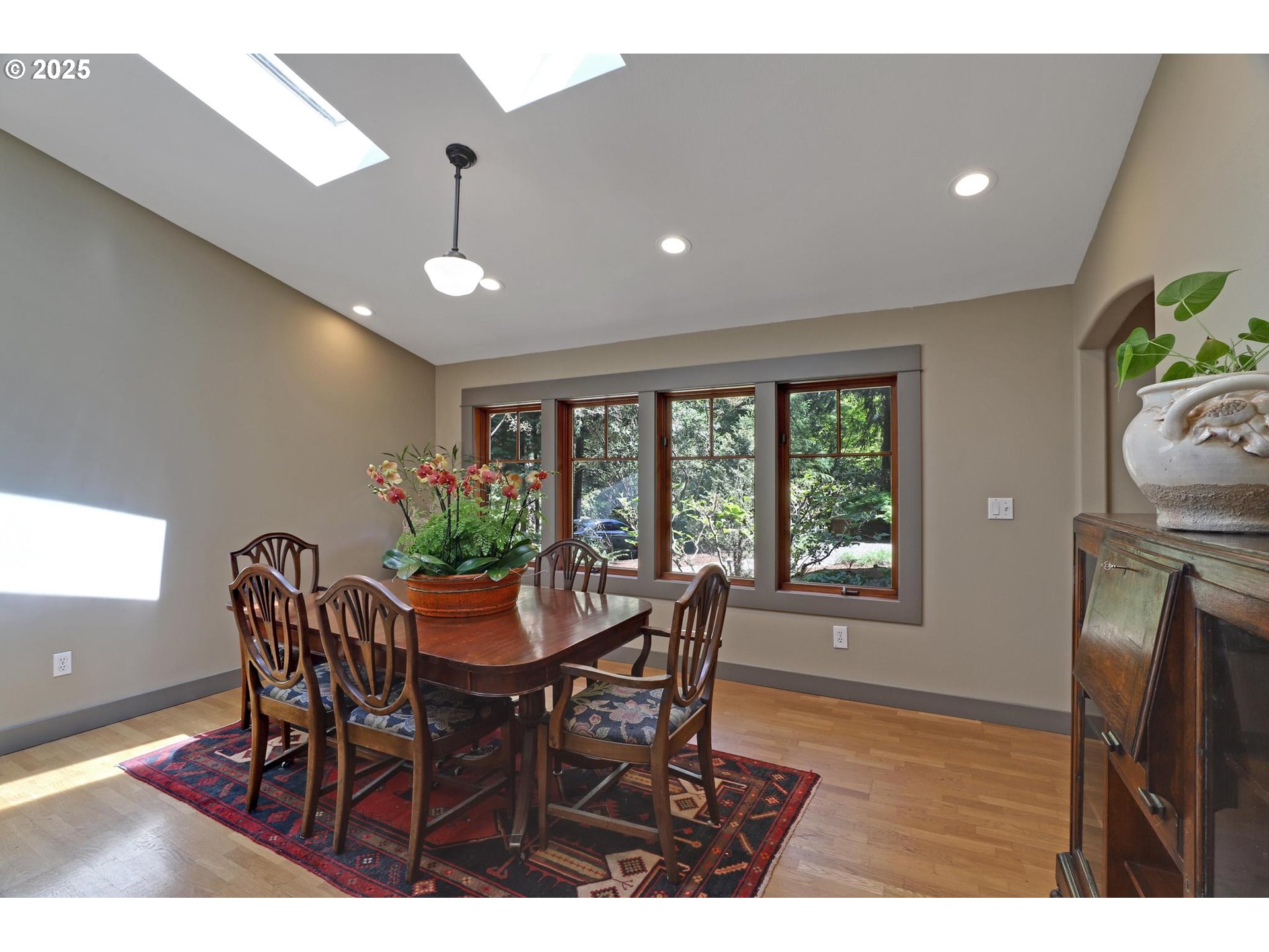 1690 Southwest Midvale Road Portland, OR 97219 - Photo 12 of 46 Gallery Image 12