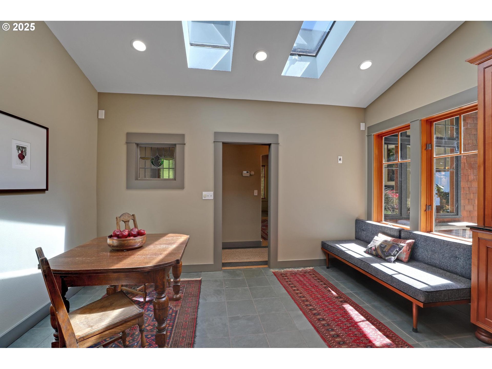 1690 Southwest Midvale Road Portland, OR 97219 - Photo 14 of 46 Gallery Image 14