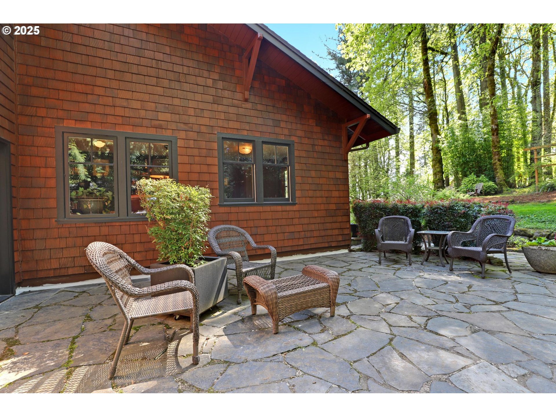1690 Southwest Midvale Road Portland, OR 97219 - Photo 33 of 46 Gallery Image 33