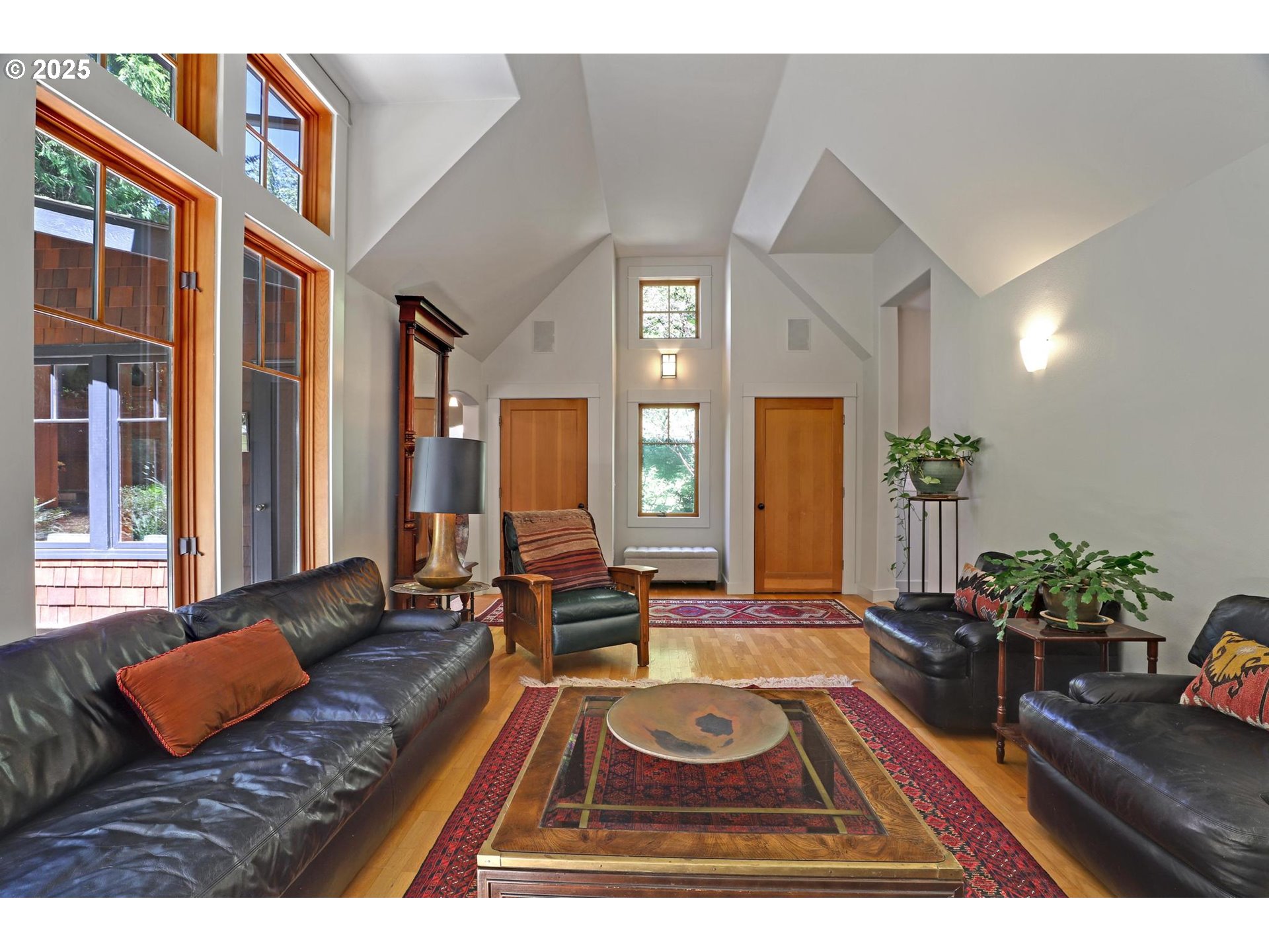 1690 Southwest Midvale Road Portland, OR 97219 - Photo 8 of 46 Gallery Image 8