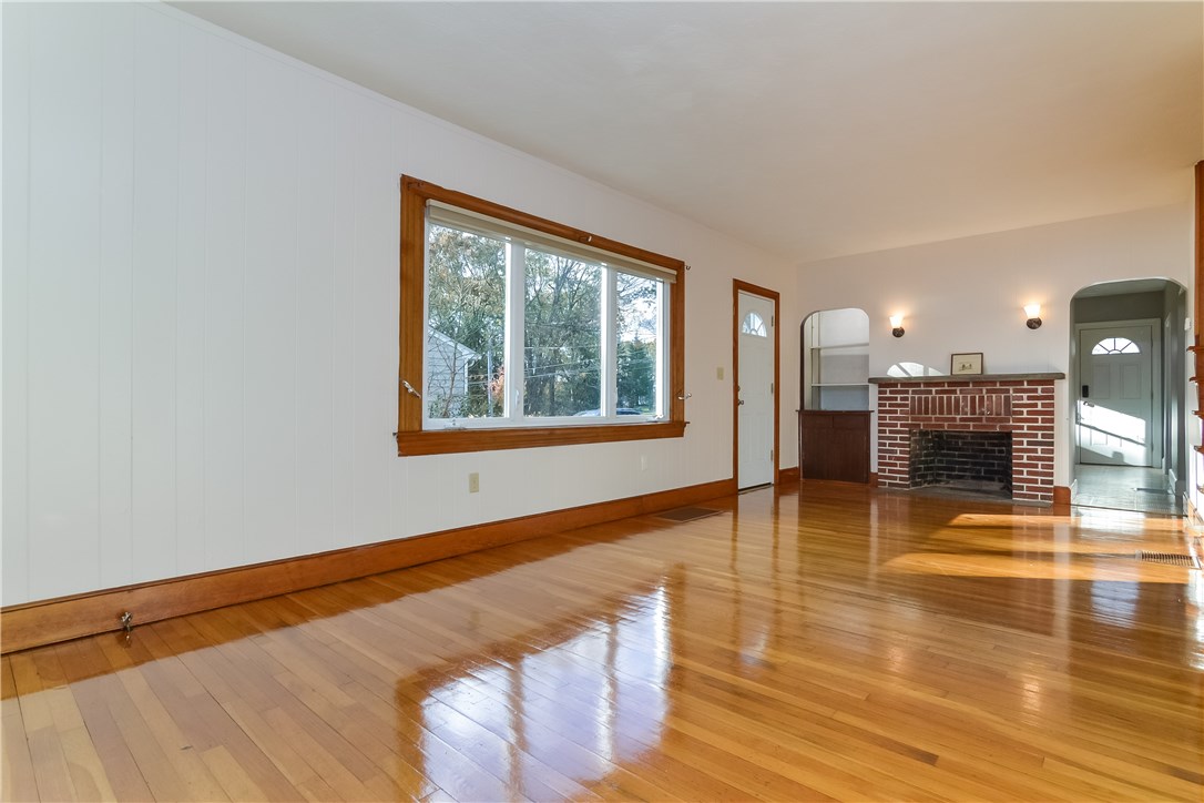 102 Davidson Road Warwick, RI 02886 - Photo 10 of 37