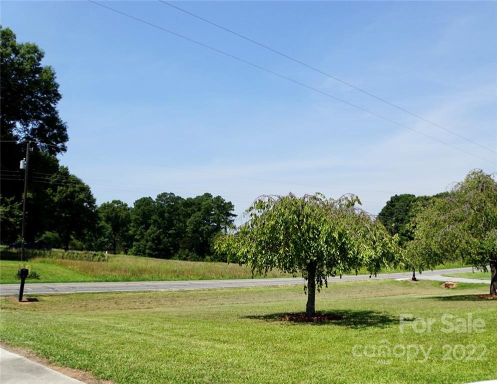 2924 Old Mountain Road Stony Point, NC 28678 - Photo 5 of 22 Gallery Image 5