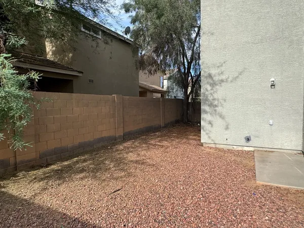 $2,095 | 4113 West Irwin Avenue, Phoenix, AZ 85041
