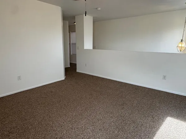 $2,095 | 4113 West Irwin Avenue, Phoenix, AZ 85041