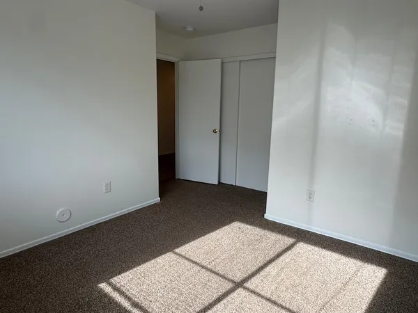 $2,095 | 4113 West Irwin Avenue, Phoenix, AZ 85041