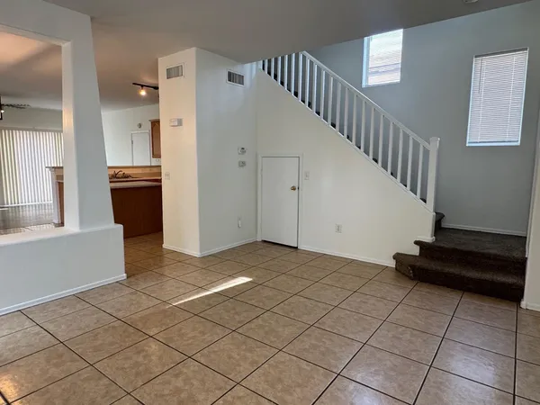 $2,095 | 4113 West Irwin Avenue, Phoenix, AZ 85041