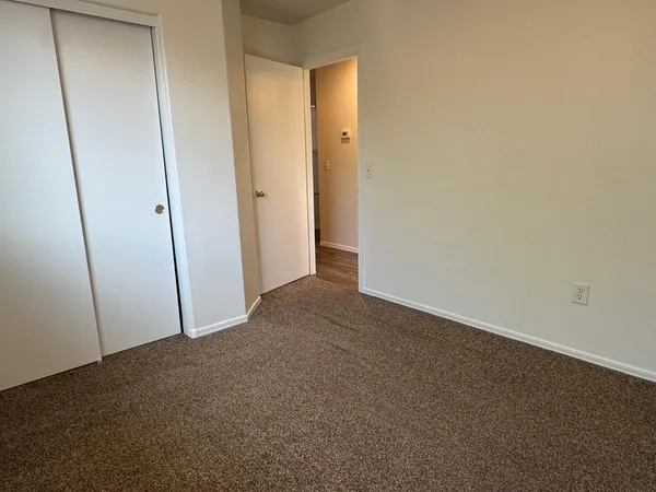 $2,095 | 4113 West Irwin Avenue, Phoenix, AZ 85041