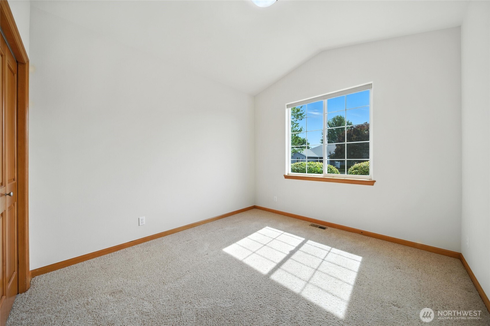 1931 Gemstone Drive Walla Walla, WA 99362 - Photo 30 of 40 an empty room with windows