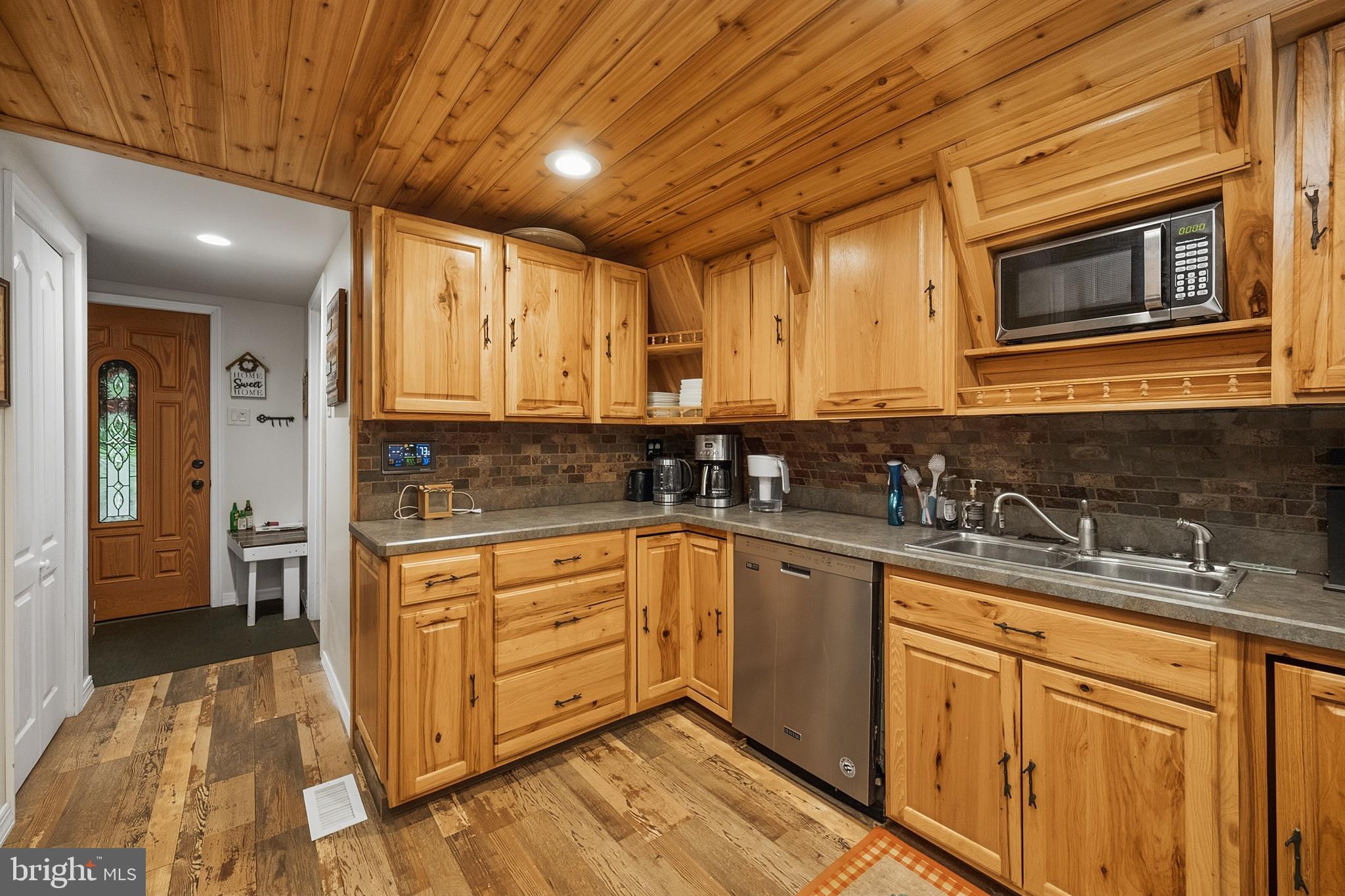 322 Hemlock Road Grantsville, MD 21536 - Photo 10 of 82 Gallery Image 10