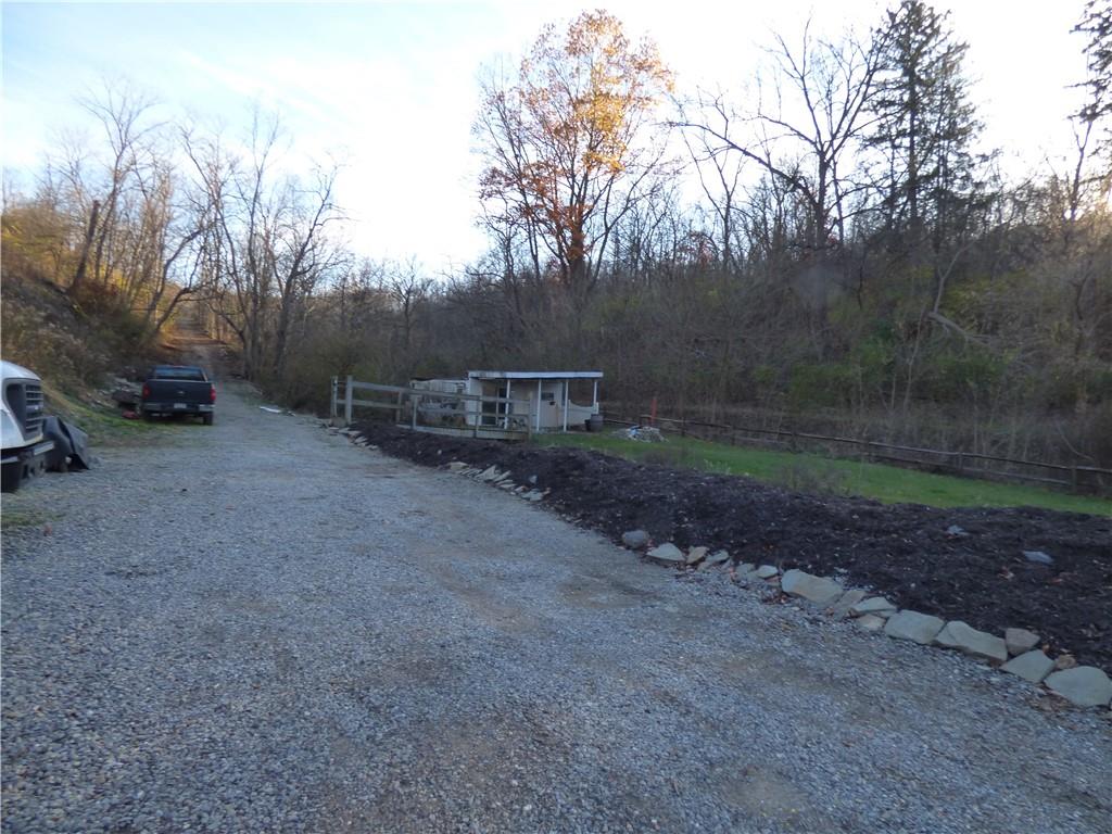 1391 Scrubgrass Road Pittsburgh, PA 15243 - Photo 4 of 28 Gallery Image 4