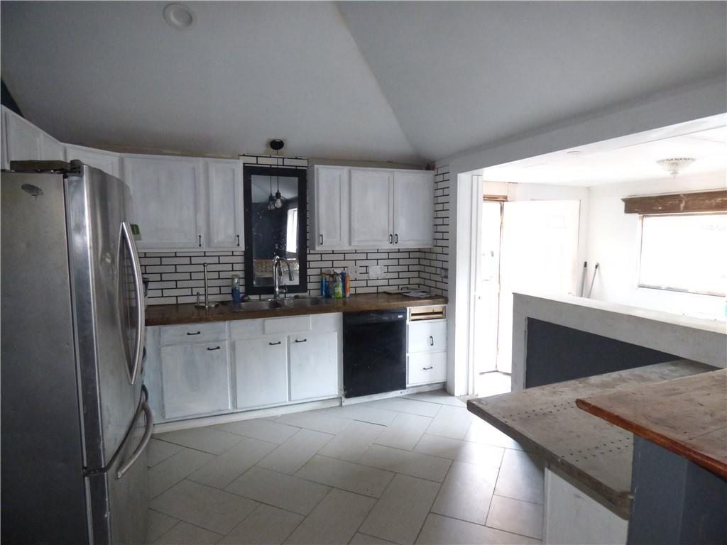 1391 Scrubgrass Road Pittsburgh, PA 15243 - Photo 7 of 28 Gallery Image 7