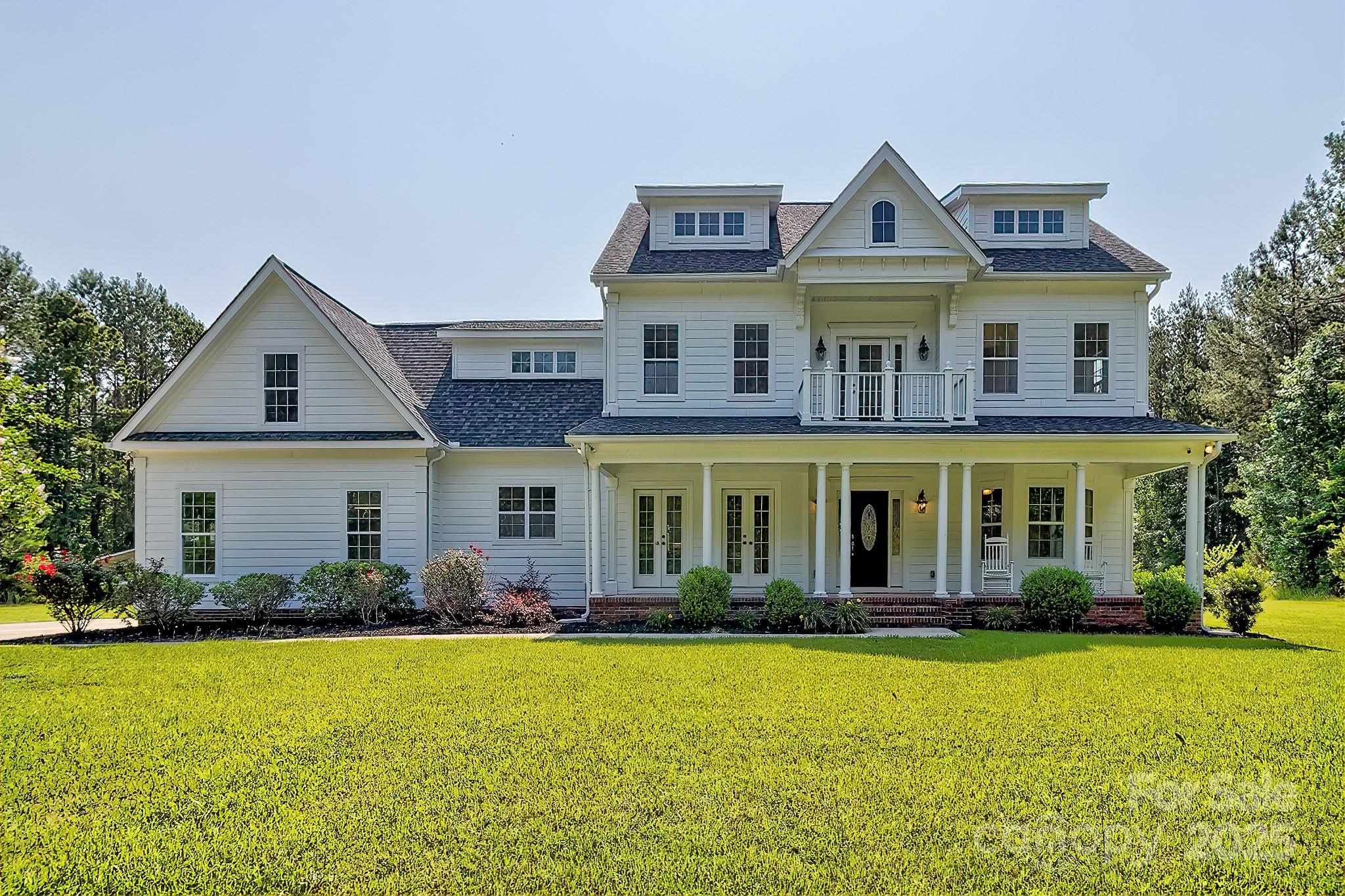 6268 Hope Road Winnsboro, SC 29180 - Photo 2 of 48 front view of a house with a yard