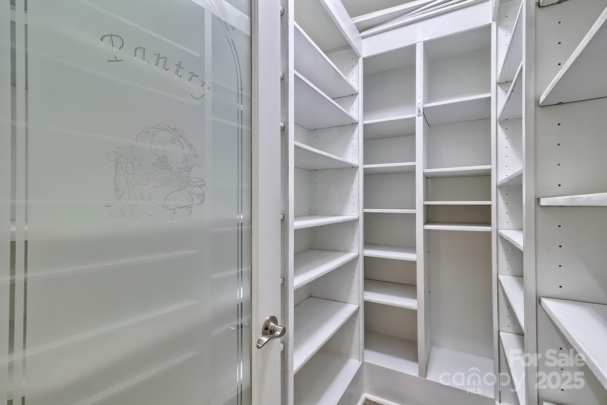 6268 Hope Road Winnsboro, SC 29180 - Photo 26 of 48 a close up of a bathtub with a racks