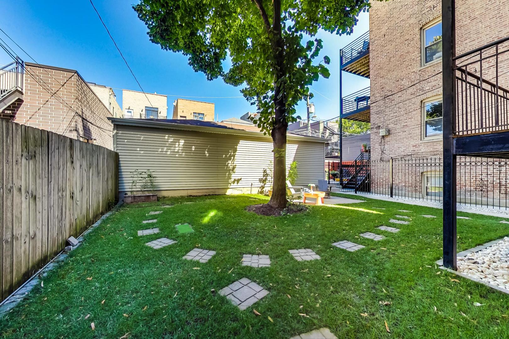 1826 West Rice Street, Unit 1 Chicago, IL 60622 - Photo 35 of 37