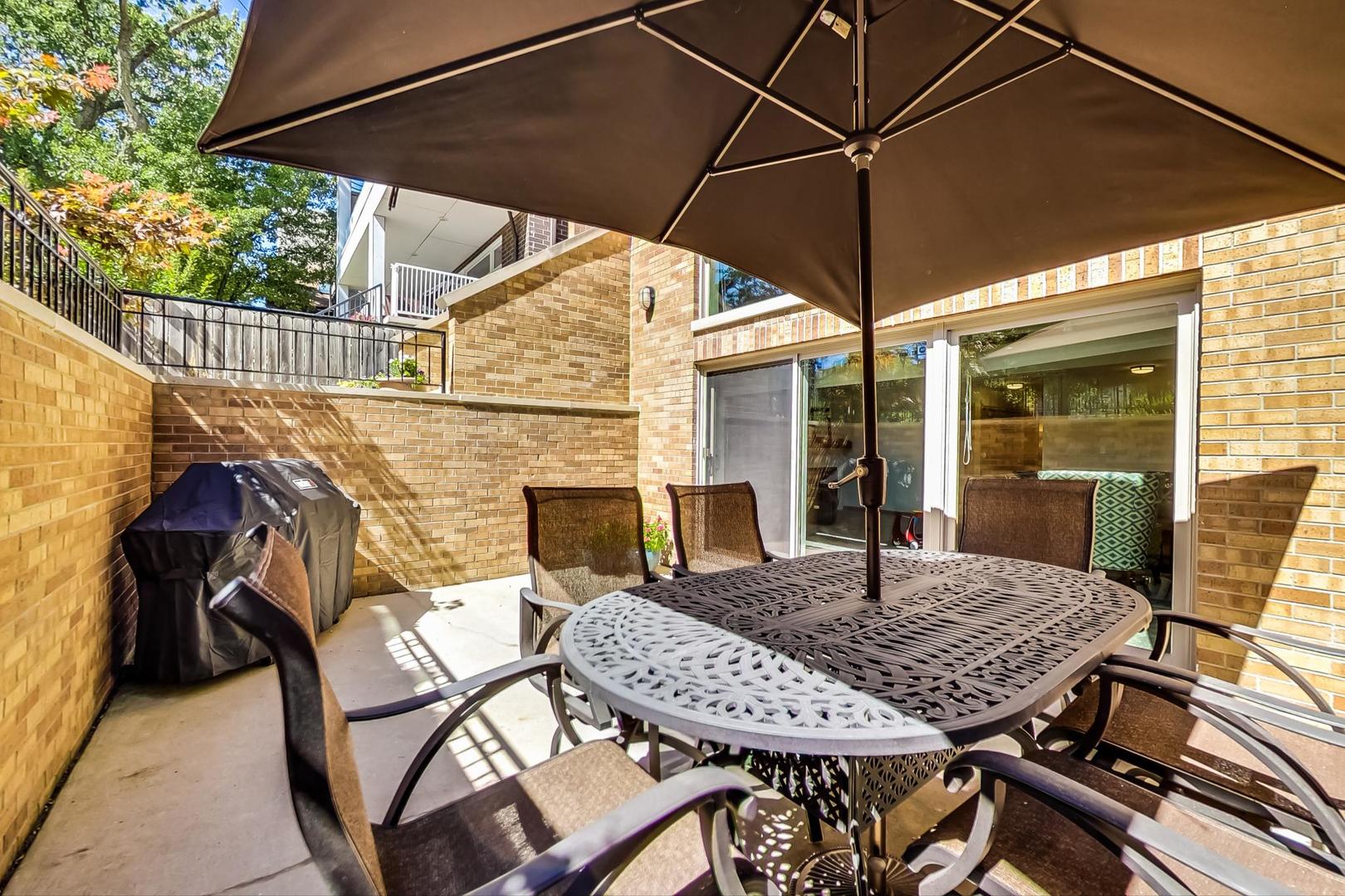 1826 West Rice Street, Unit 1 Chicago, IL 60622 - Photo 10 of 37