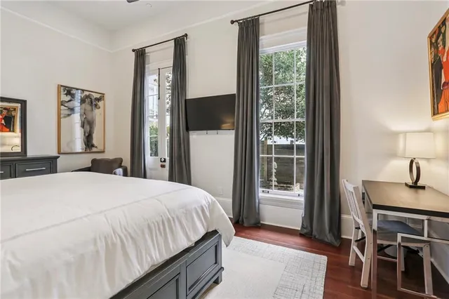 $4,000 | 817 Esplanade Avenue, Unit 1A, New Orleans, LA 70116