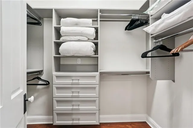 $4,000 | 817 Esplanade Avenue, Unit 1A, New Orleans, LA 70116