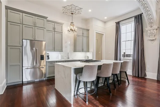 $4,000 | 817 Esplanade Avenue, Unit 1A, New Orleans, LA 70116