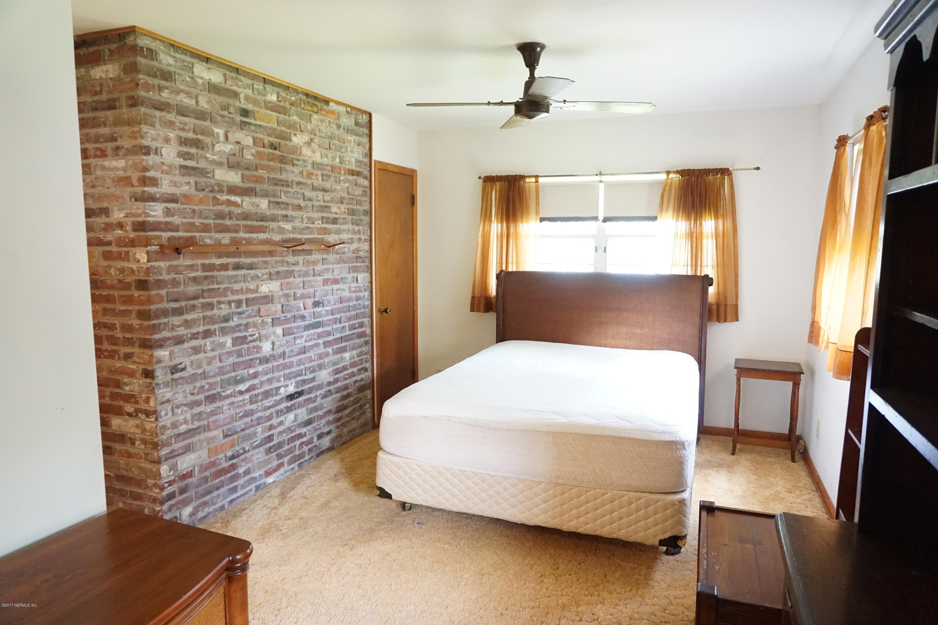 264 Wesley Road Green Cove Springs, FL 32043 - Photo 16 of 26 Master Bedroom