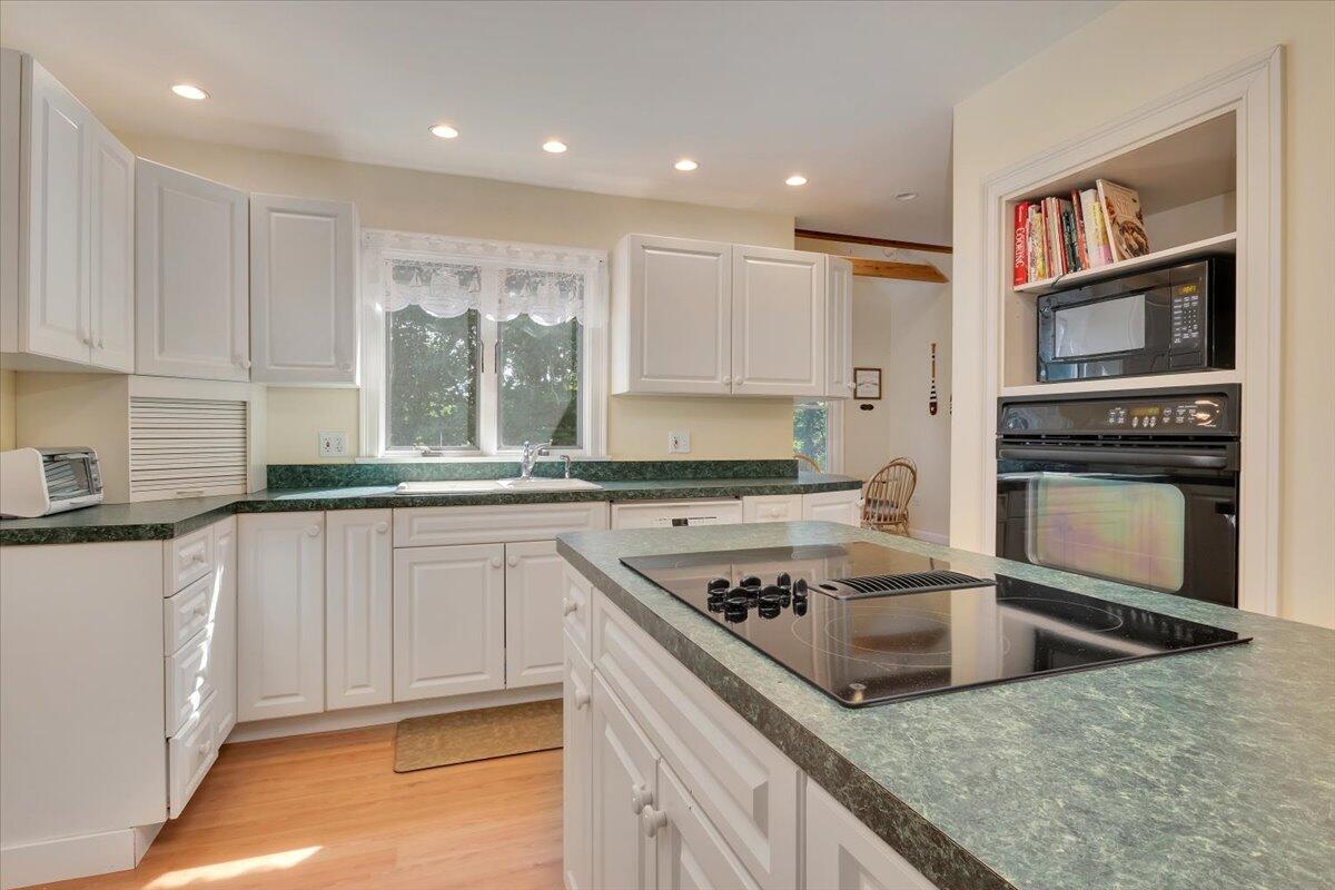 73 South Orleans Road Orleans, MA 02653 - Photo 17 of 64 24-73Sou-124