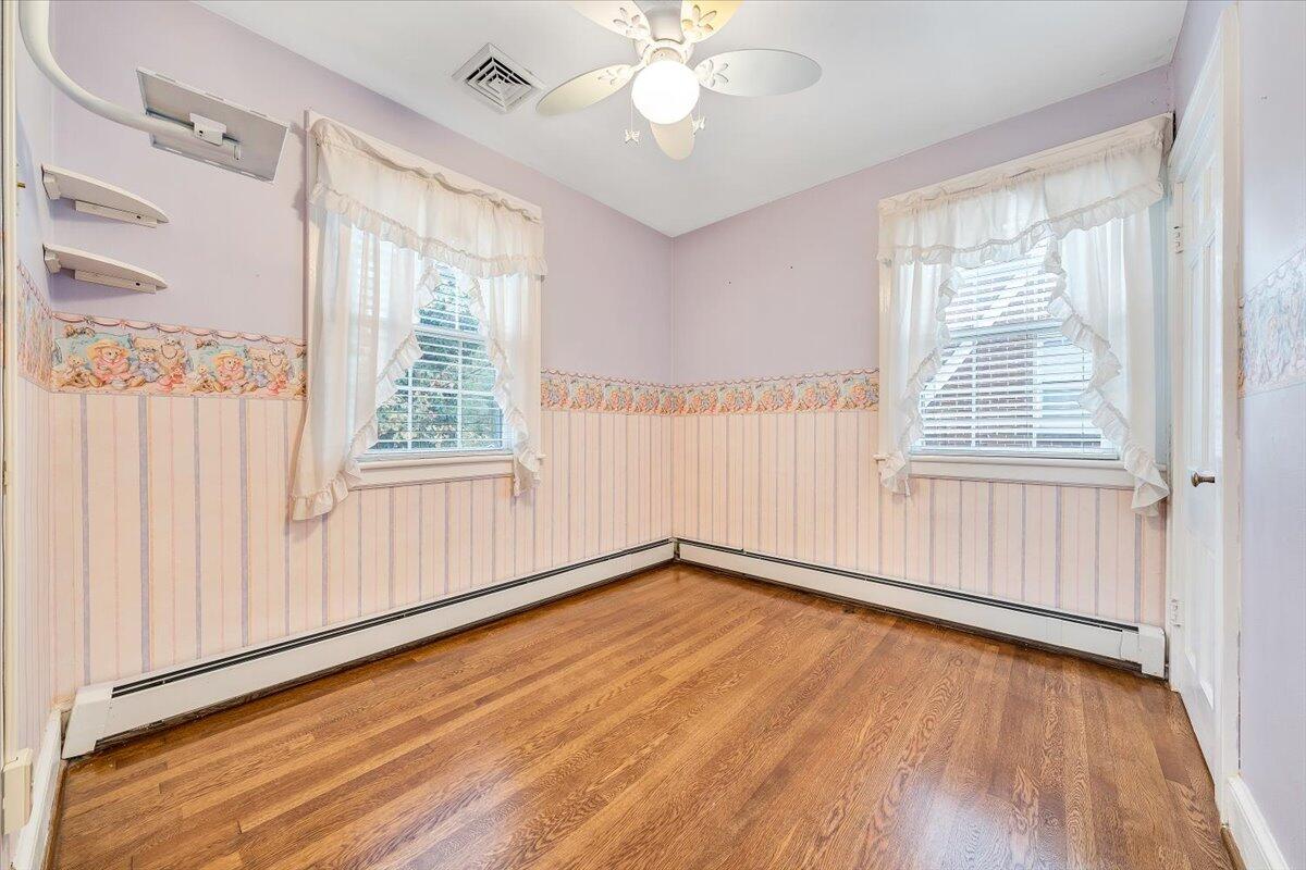 1811 Warrington Road Southwest Roanoke, VA 24015 - Photo 26 of 53 26-MIB08982