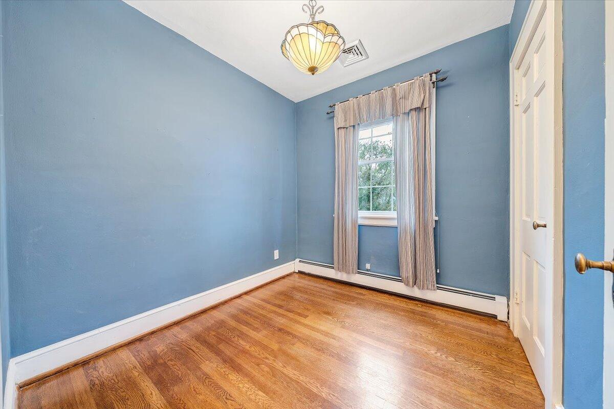 1811 Warrington Road Southwest Roanoke, VA 24015 - Photo 27 of 53 27-MIB08985