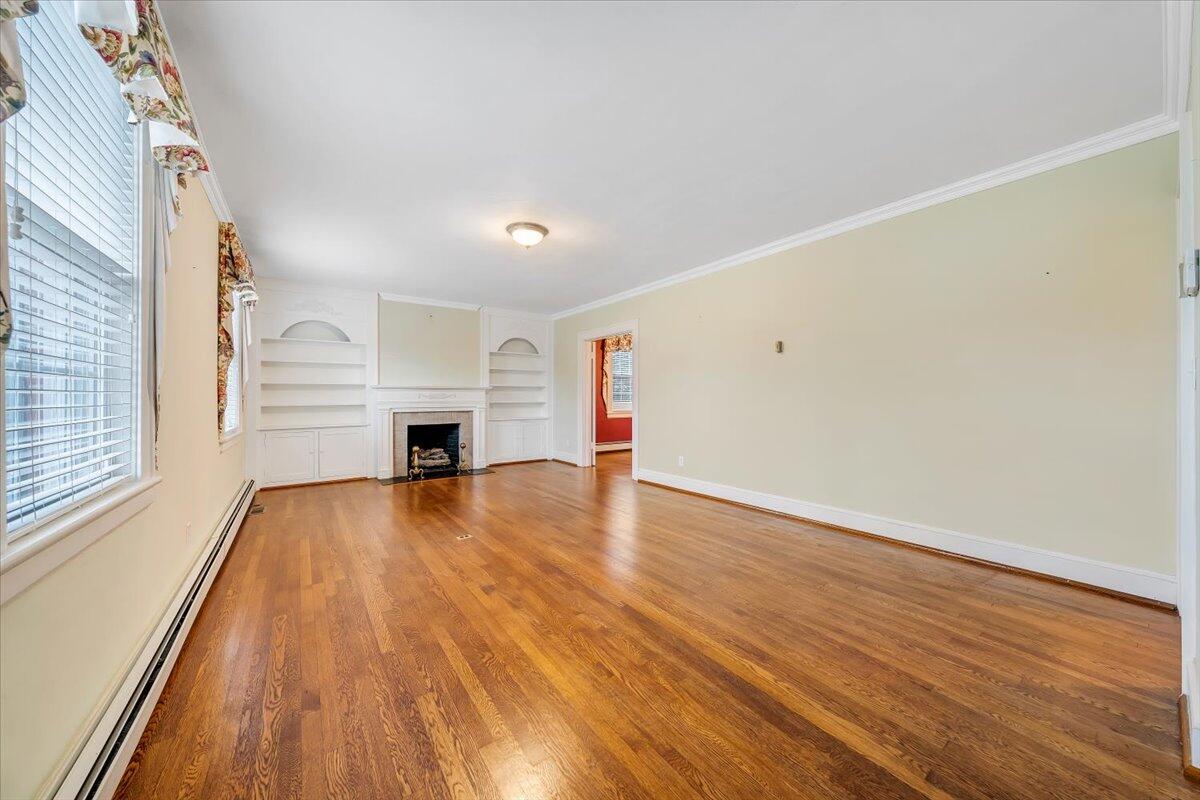 1811 Warrington Road Southwest Roanoke, VA 24015 - Photo 3 of 53 03-MIB08907