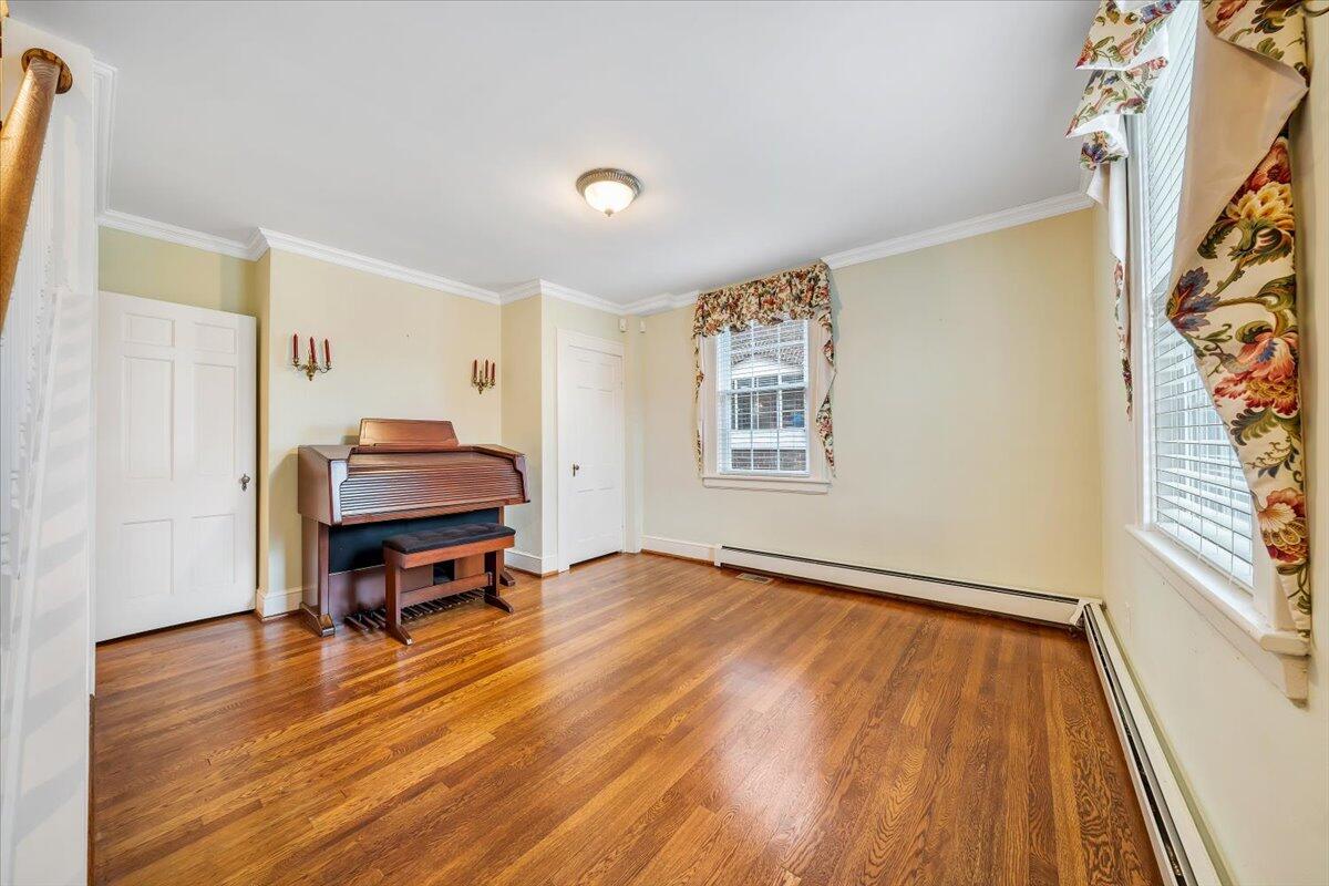1811 Warrington Road Southwest Roanoke, VA 24015 - Photo 7 of 53 07-MIB08925